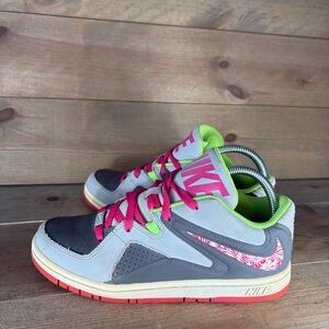 nike kids youth size 6.5 shoes gray athletic skate comfort sneakers